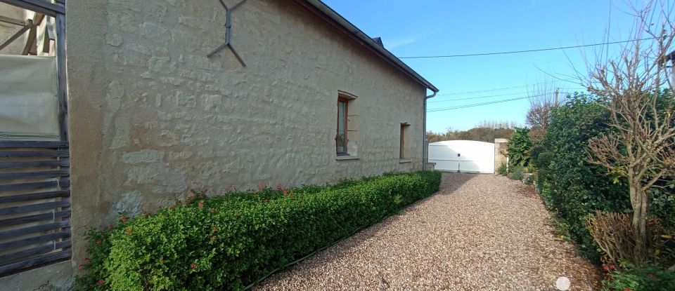 Traditional house 8 rooms of 215 m² in Chinon (37500)