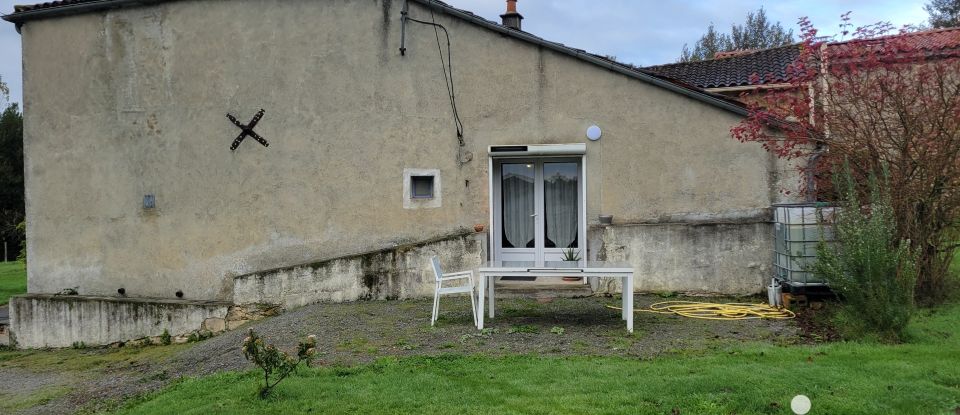 Maison 6 pièces de 94 m² à Bazoges-en-Pareds (85390)