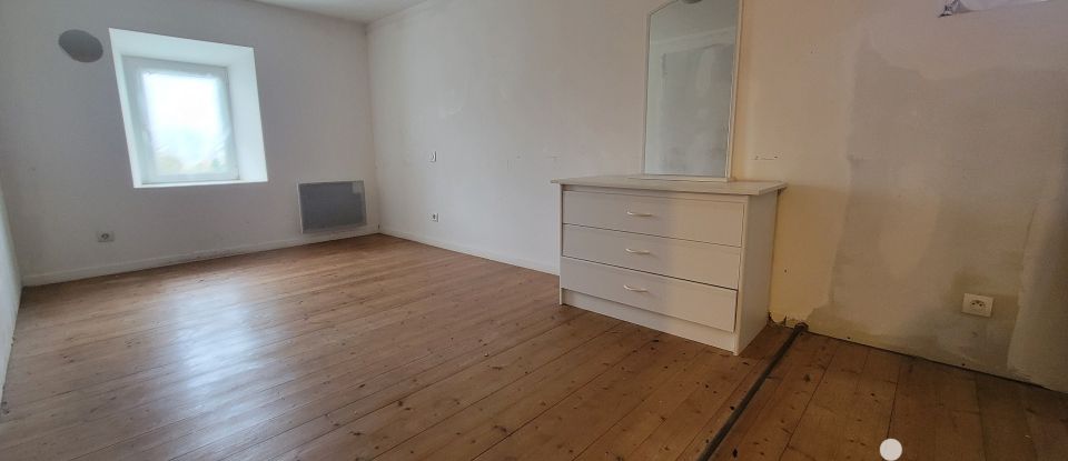 Maison 6 pièces de 94 m² à Bazoges-en-Pareds (85390)