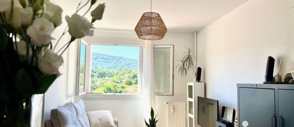 Appartement 4 pièces de 80 m² à Aubagne (13400)