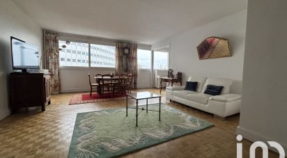 Appartement 5 pièces de 94 m² à Paris (75016)