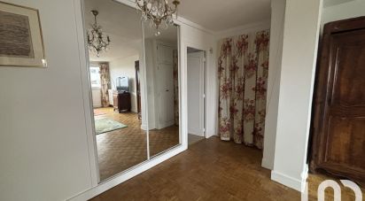 Appartement 5 pièces de 94 m² à Paris (75016)