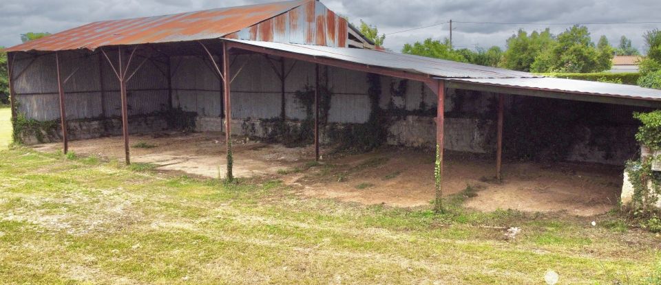 Longère 3 pièces de 100 m² à Petosse (85570)