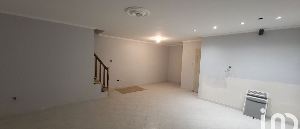 Building in Arques (62510) of 200 m²