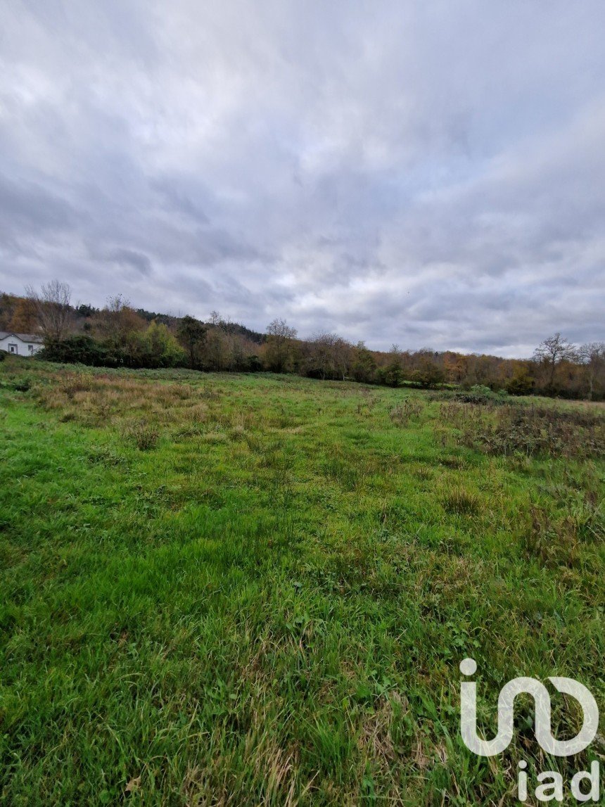 Terrain de 3 773 m² à Saint-Étienne-Lardeyrol (43260)