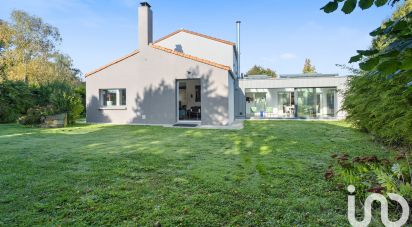 Maison 8 pièces de 181 m² à Les Sorinières (44840)