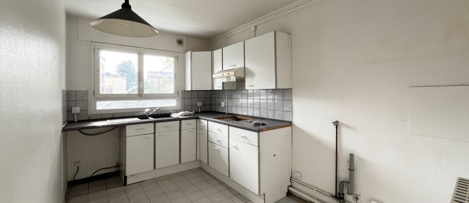 Apartment 4 rooms of 72 m² in Noisy-le-Grand (93160)