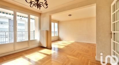 Appartement 6 pièces de 131 m² à Sainte-Foy-lès-Lyon (69110)