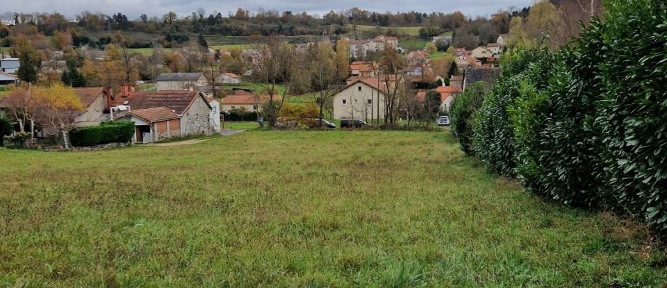 Land of 3,198 m² in Saint-Étienne-Lardeyrol (43260)