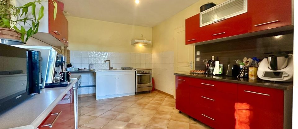 Maison 4 pièces de 115 m² à Saint-Chaptes (30190)