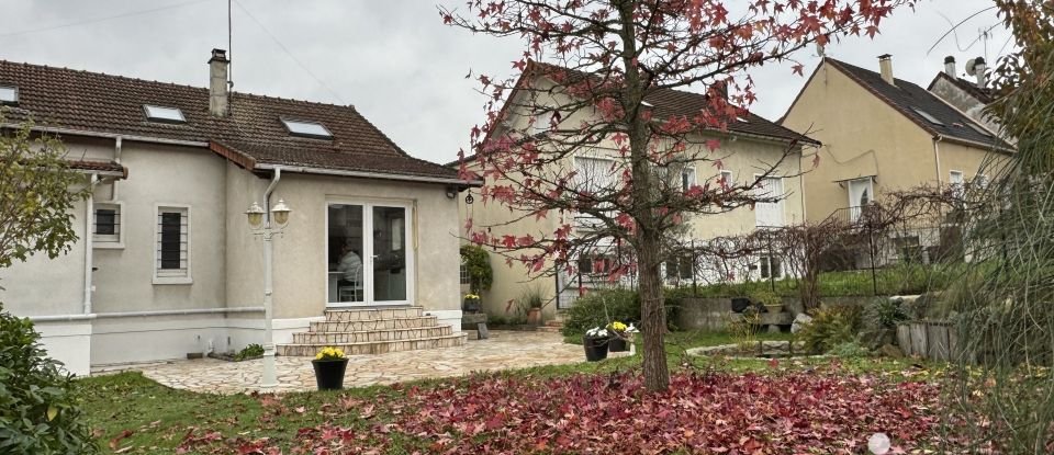 Maison traditionnelle 6 pièces de 115 m² à Gagny (93220)