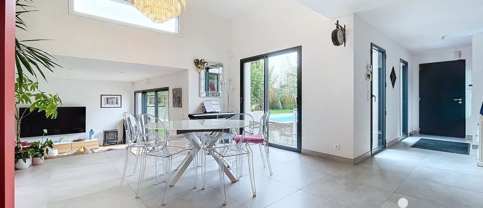 Maison 6 pièces de 140 m² à La Chapelle-sur-Erdre (44240)