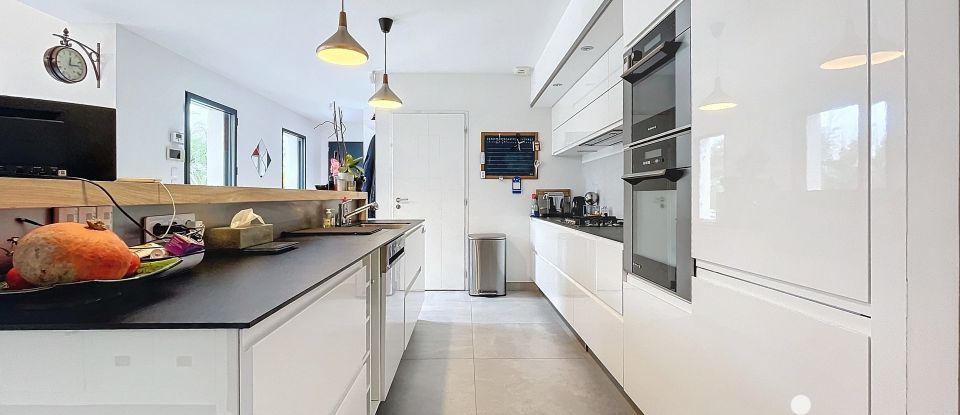 Maison 6 pièces de 140 m² à La Chapelle-sur-Erdre (44240)