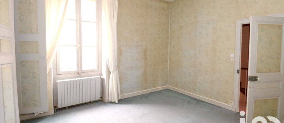 Maison 7 pièces de 150 m² à Cosne-Cours-sur-Loire (58200)