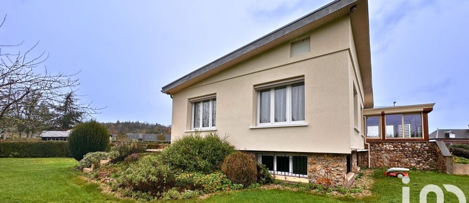 House 5 rooms of 117 m² in Beaumont-le-Roger (27170)