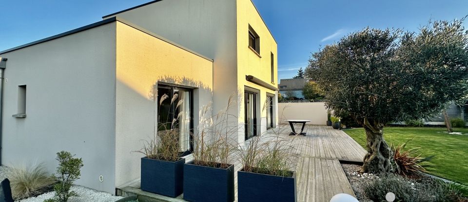 Maison d’architecte 6 pièces de 137 m² à Saint-Pair-sur-Mer (50380)