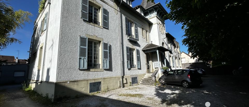 Apartment 3 rooms of 61 m² in Pau (64000)