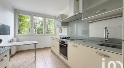 Appartement 5 pièces de 90 m² à Pau (64000)