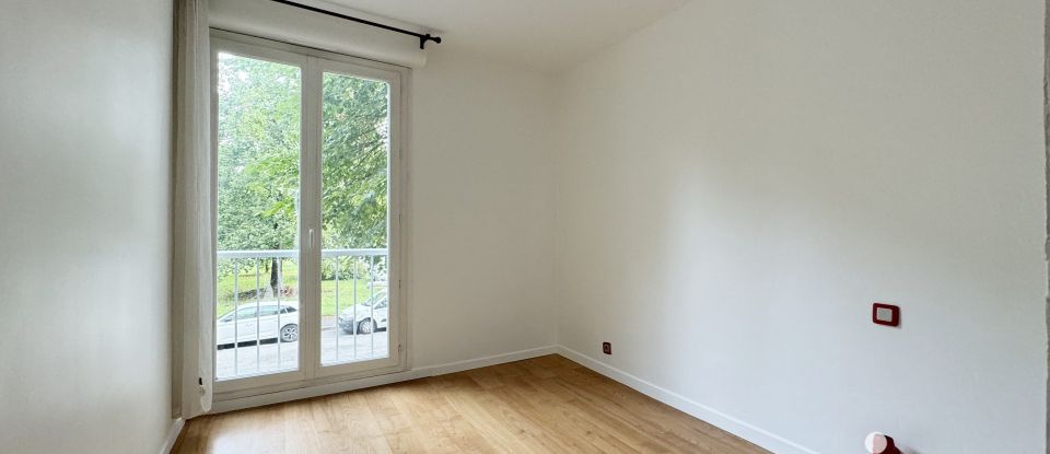 Appartement 5 pièces de 90 m² à Pau (64000)