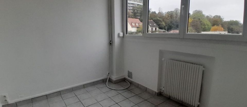 Appartement 3 pièces de 71 m² à Gentilly (94250)