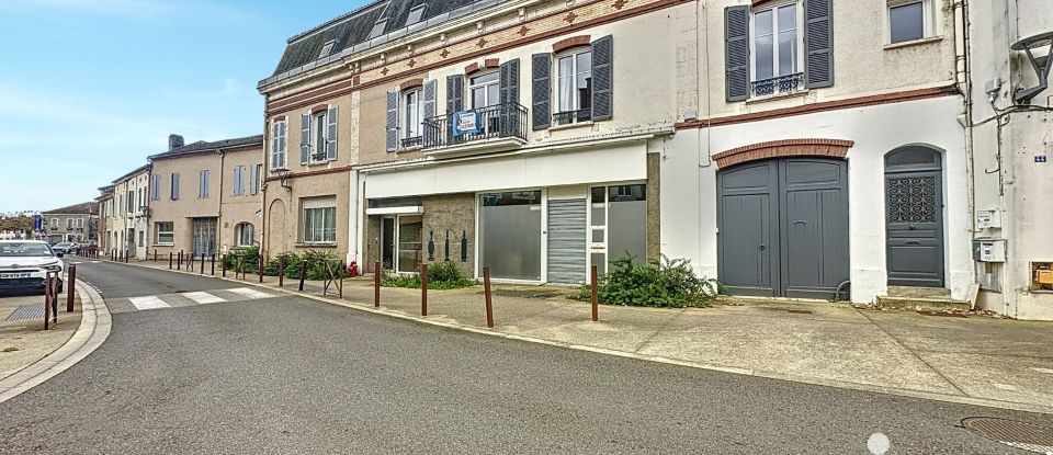 House 9 rooms of 220 m² in Villeneuve-de-Marsan (40190)