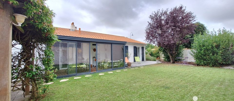 Maison 4 pièces de 107 m² à Villedoux (17230)