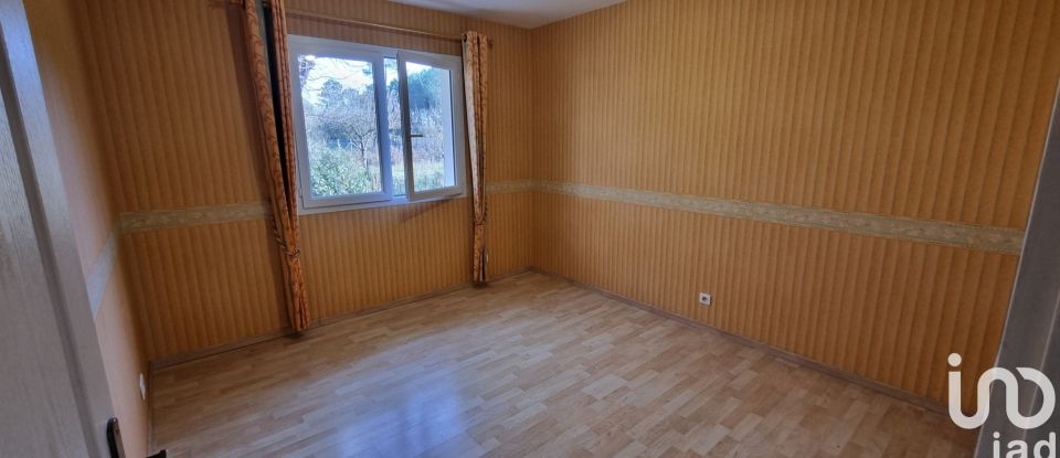 Maison traditionnelle 4 pièces de 125 m² à Le Barp (33114)