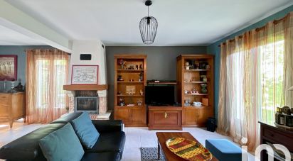 Maison 7 pièces de 177 m² à Brannay (89150)