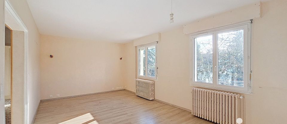 Maison traditionnelle 7 pièces de 135 m² à Gien (45500)