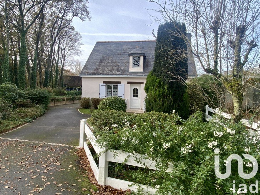 Maison traditionnelle 4 pièces de 140 m² à La Chapelle-des-Marais (44410)