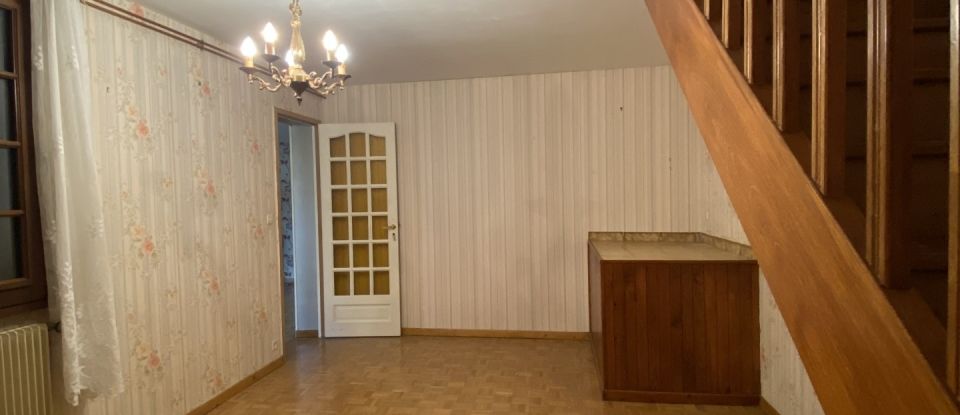 Traditional house 5 rooms of 135 m² in Longvic (21600)