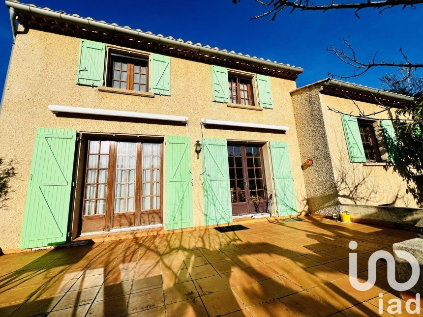 House 7 rooms of 157 m² in Thézan-des-Corbières (11200)