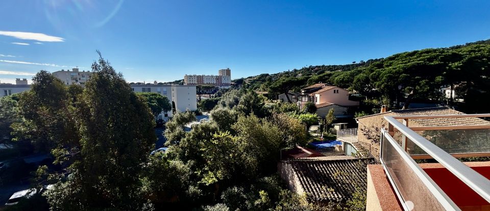 Apartment 2 rooms of 45 m² in Sainte-Maxime (83120)