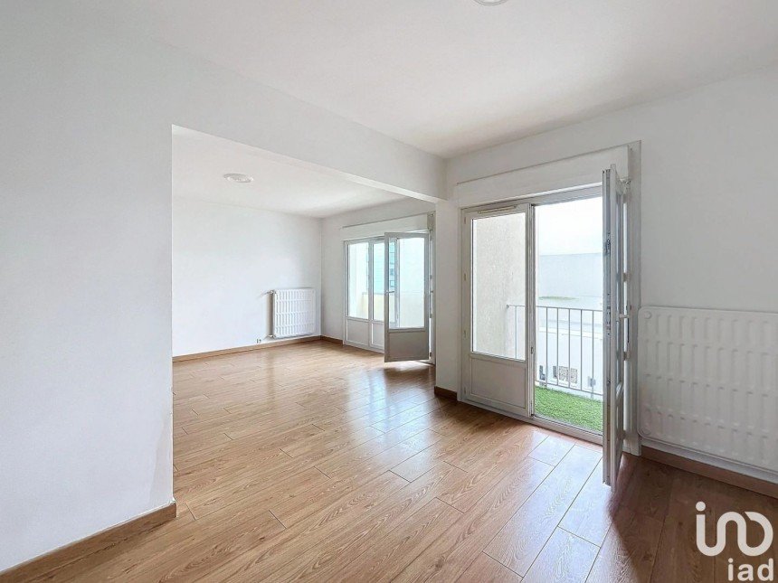 Appartement 4 pièces de 72 m² à Reims (51100)