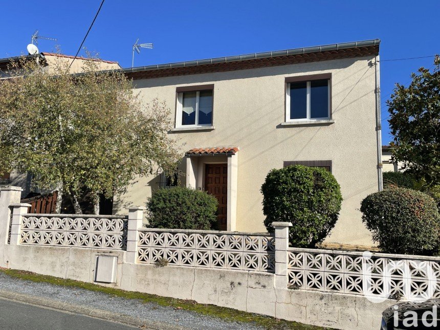 Maison 5 pièces de 142 m² à Pont-de-Larn (81660)