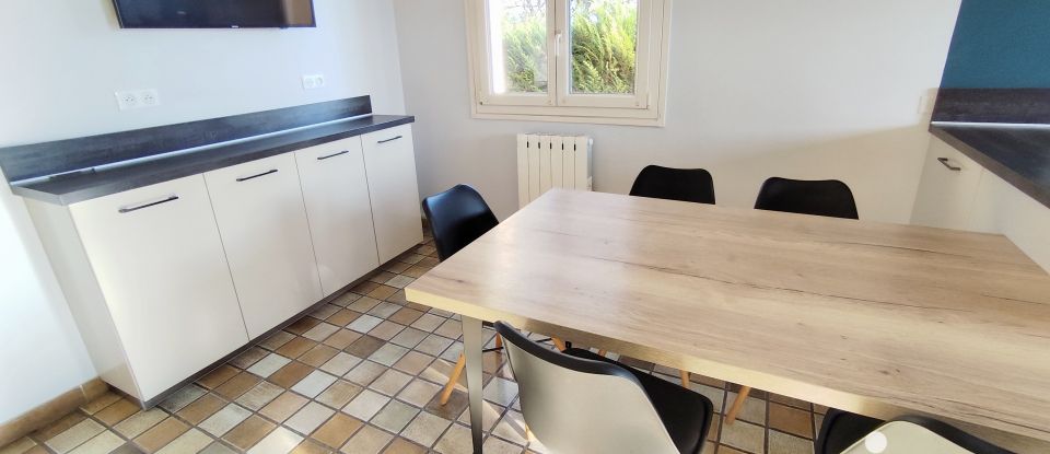 Maison 7 pièces de 200 m² à Cournon-d'Auvergne (63800)