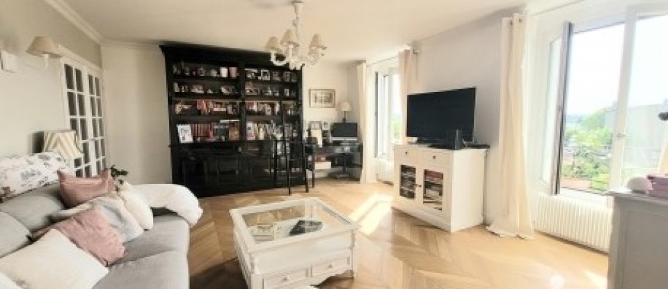 Apartment 5 rooms of 108 m² in Versailles (78000)