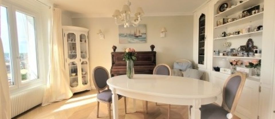 Apartment 5 rooms of 108 m² in Versailles (78000)