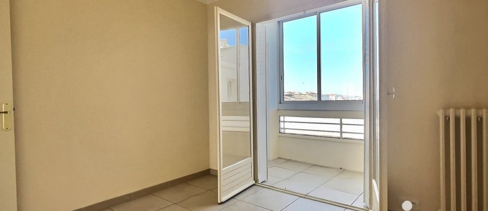 Appartement 5 pièces de 95 m² à Toulon (83000)