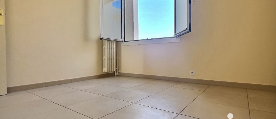 Appartement 5 pièces de 95 m² à Toulon (83000)