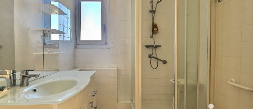 Appartement 5 pièces de 95 m² à Toulon (83000)