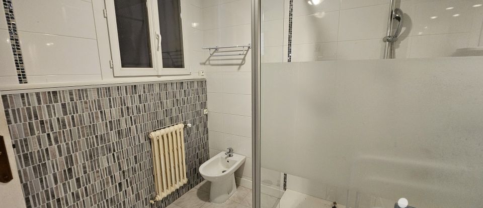 Appartement 4 pièces de 87 m² à Toulon (83000)