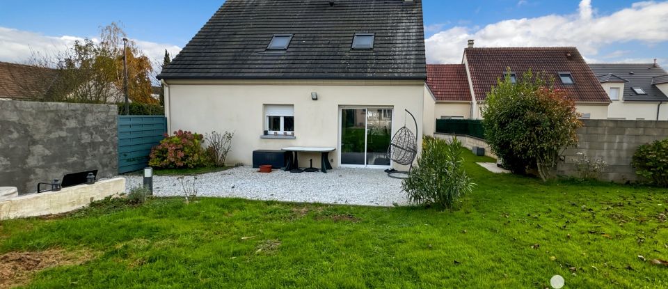 Maison traditionnelle 5 pièces de 90 m² à Guignes (77390)