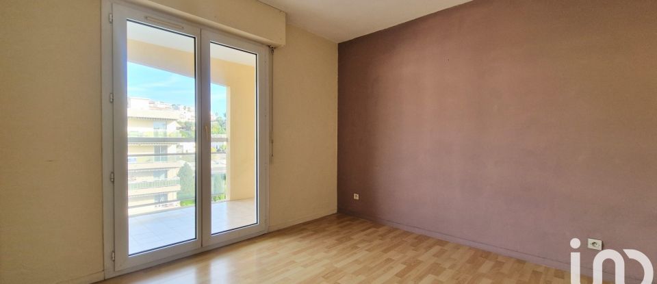 Appartement 3 pièces de 75 m² à Saint-Laurent-du-Var (06700)