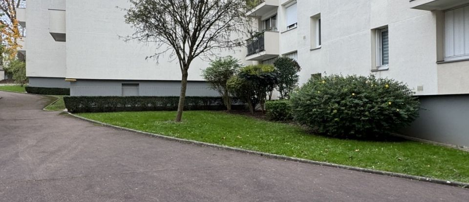 Appartement 2 pièces de 69 m² à Noisy-le-Grand (93160)