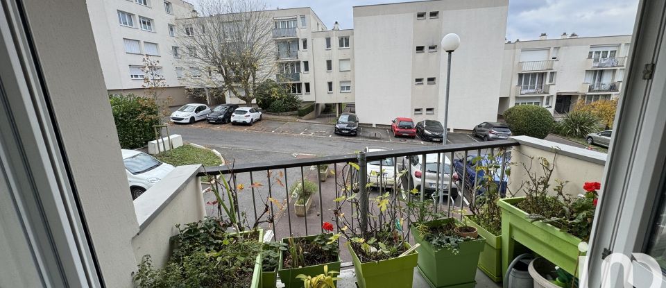 Appartement 2 pièces de 69 m² à Noisy-le-Grand (93160)