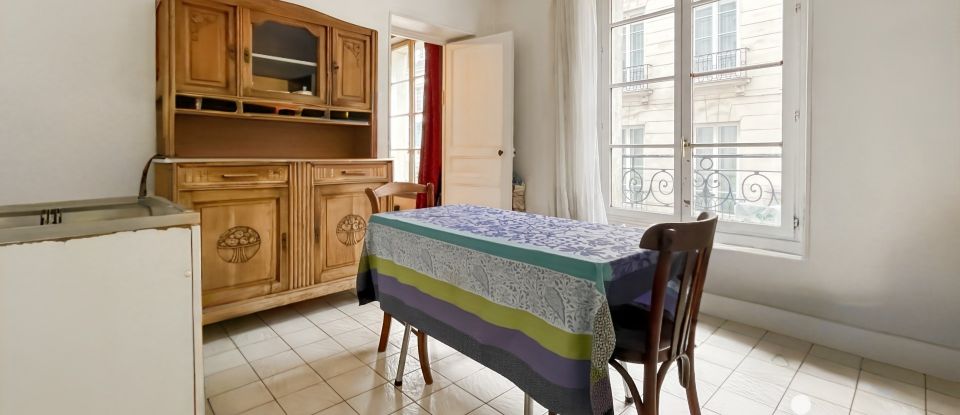 Appartement 2 pièces de 48 m² à Paris (75004)