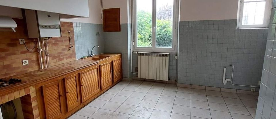 Maison 5 pièces de 95 m² à Séméac (65600)