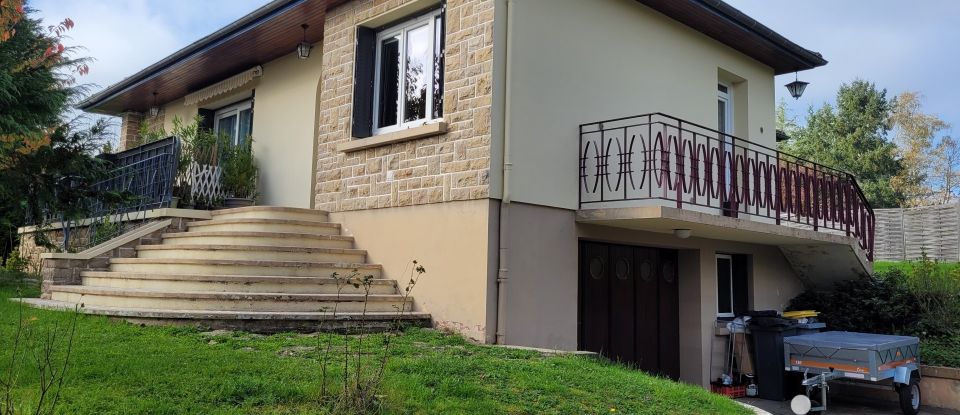 Maison 4 pièces de 103 m² à Saint-Vallier (71230)