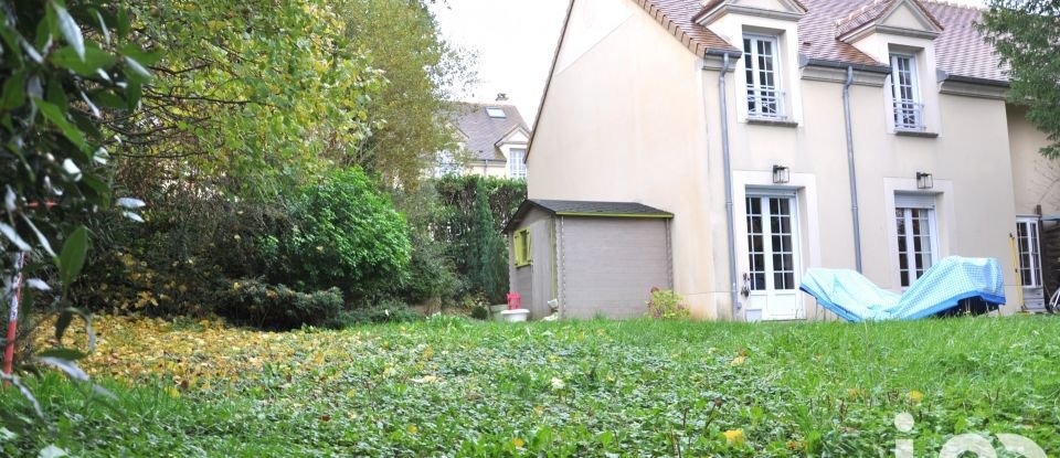 Maison 5 pièces de 130 m² à Saint-Germain-de-la-Grange (78640)